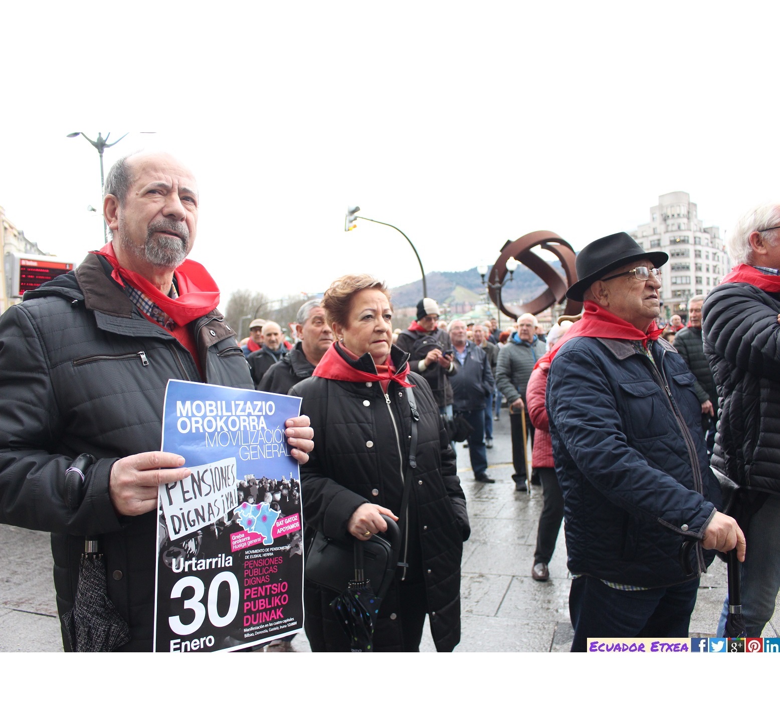 madres-plaza-mayo-argentina-pensionistas-huelga-general-euskal-herria-carta-derechos-sociales-bilbao-vascos