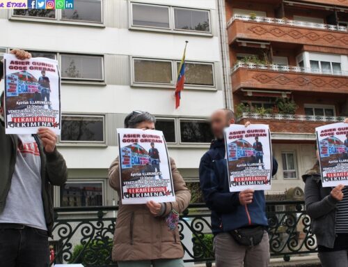 Ante el Consulado de Venezuela en Bilbao se solidarizan con Asier Guridi, refugiado político vasco en huelga de hambre