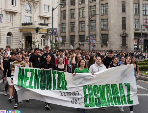 Estudiantes exigen un «modelo educativo adaptado a Euskal Herria»