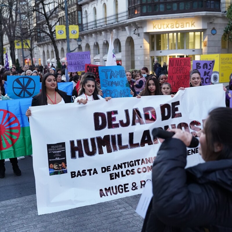 amuge-primer-observatorio-antigitanismo-gitano-medios-prensa-comunicación-euskadi-vasco-discriminación-feminista