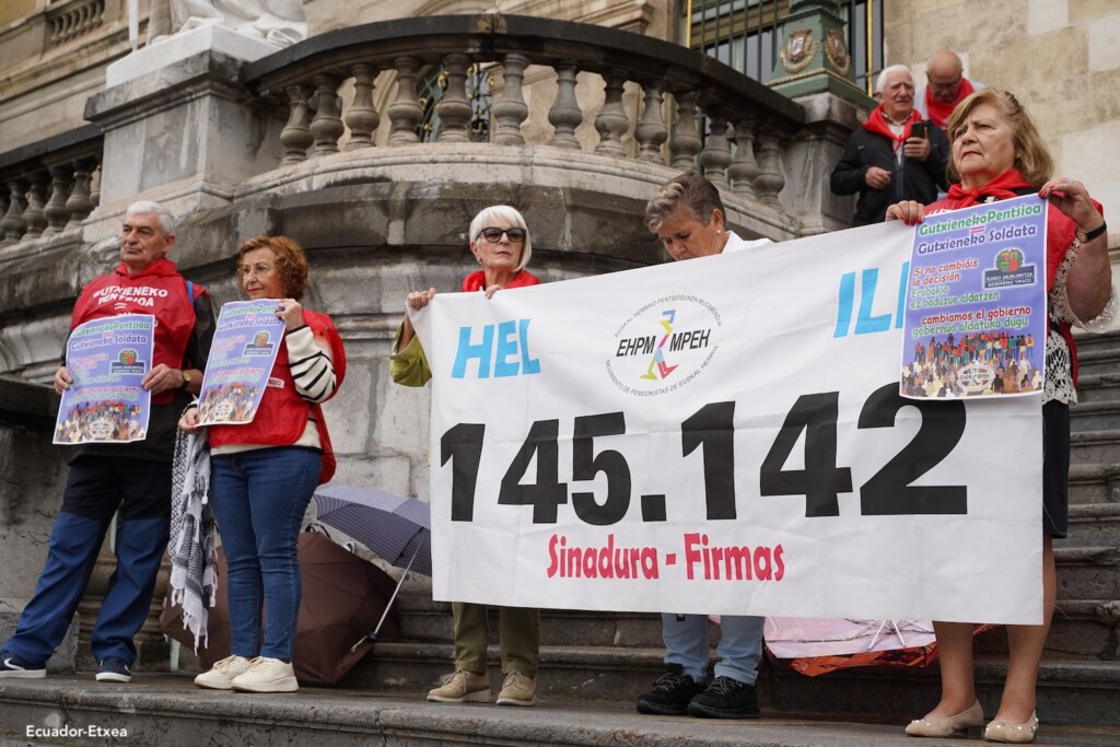 pensionistas-ILP-firmas-gobierno-vasco-bilbao