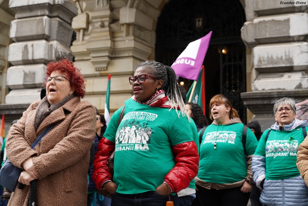 residencias-bizkaia-trabajadoras-mujeres-migrantes-cuidadoras-diputación-ela-huelga-bilbao-vasco