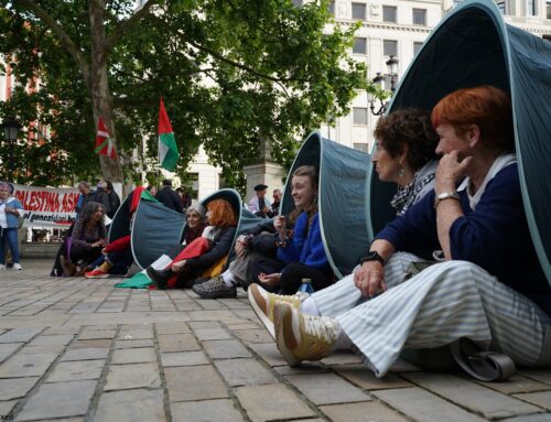 Acampada en Bilbao contra el asalto israelí a la flotilla solidaria con Gaza