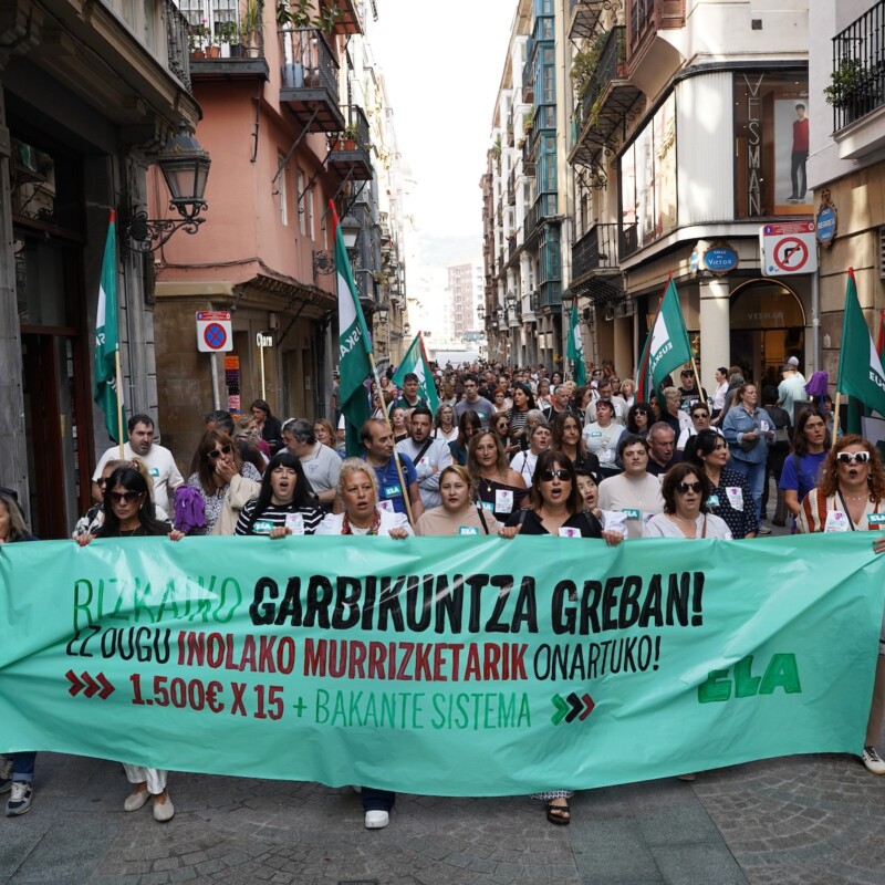 huelga-limpieza-mujeres-bilbao-arriaga-euskalduna-ELA