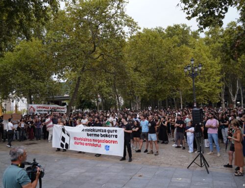 Los sindicatos de vivienda de Euskal Herria salen a la calle contra un decreto que consideran hecho a medida del negocio inmobiliario