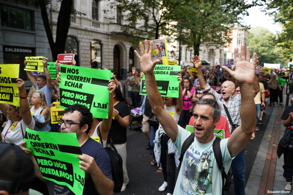 vivienda-bilbao-vasco-LAB-acampada-PNV-PSOE-junts-decretos